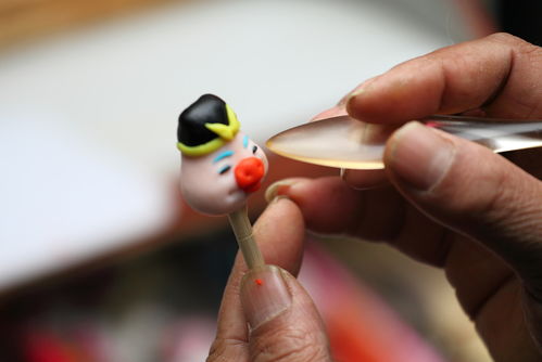 巧手塑形，憨態可掬——記面人豬八戒的制作